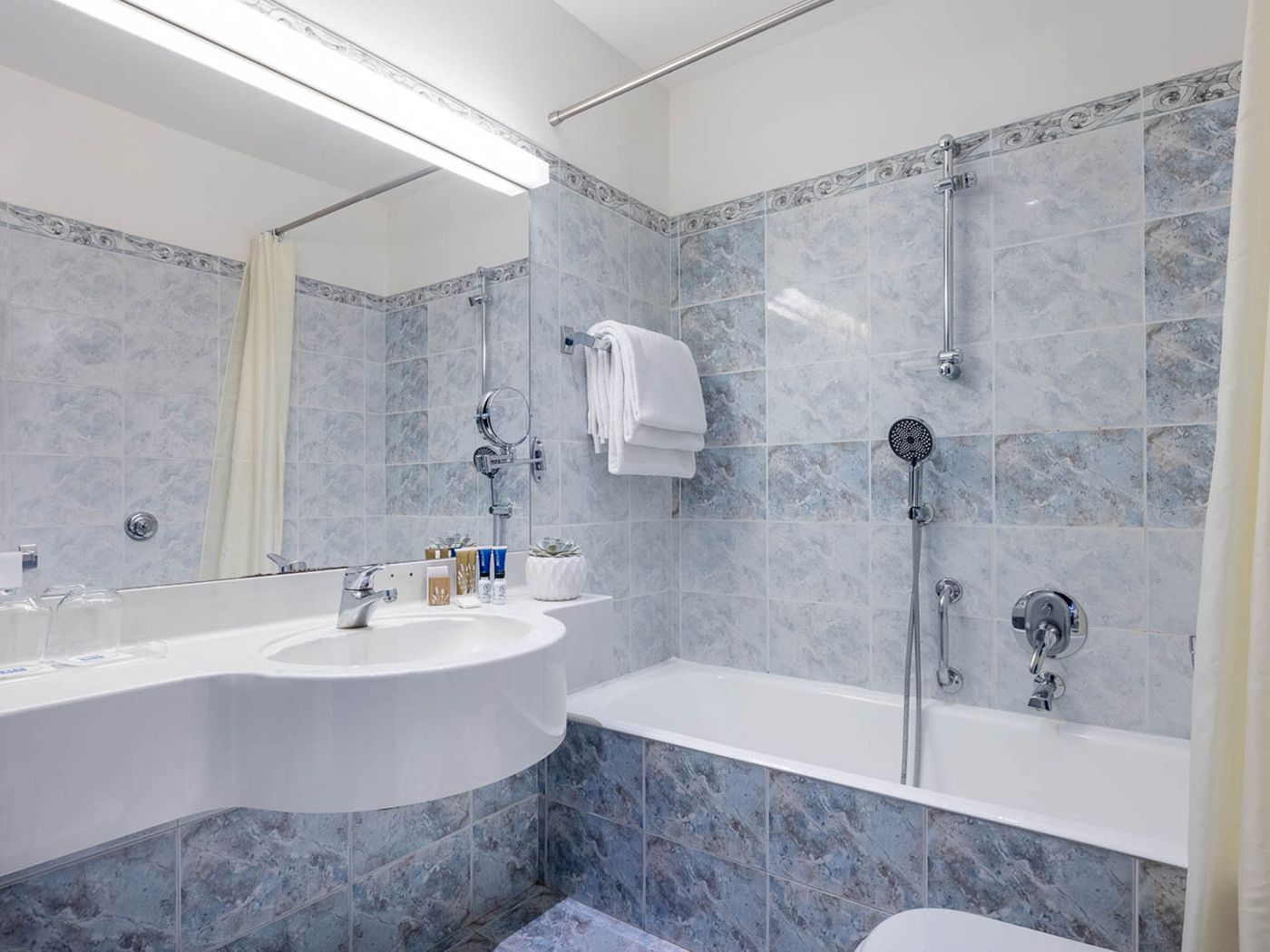 iH-Hotels-Milano-Ambasciatori-Room-54