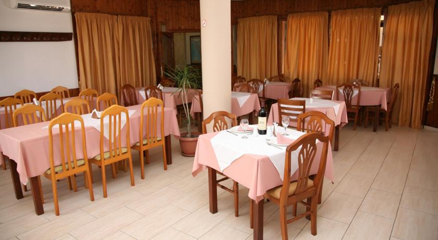 Hadjantoni Anna Apartments