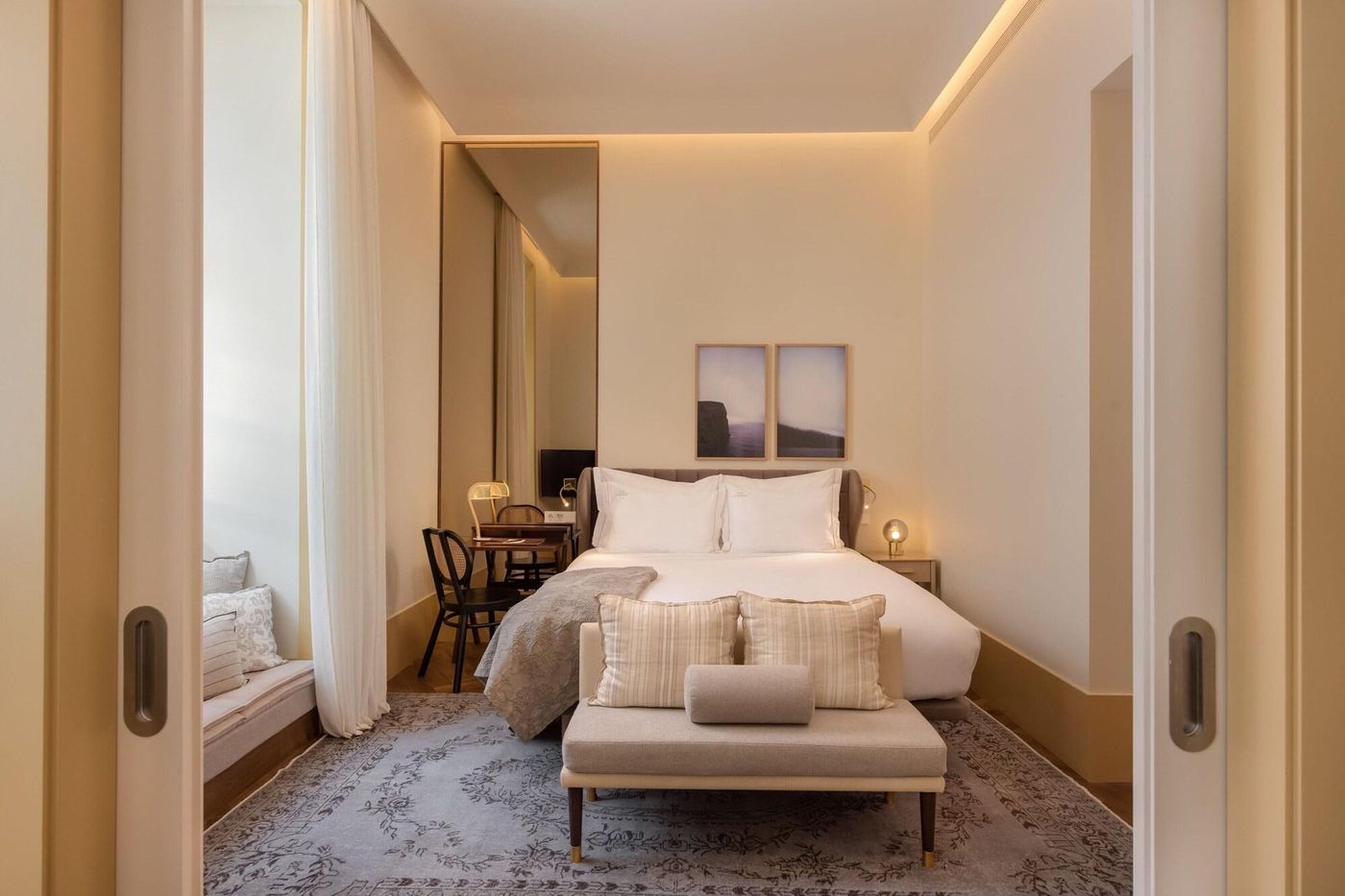 The-Ivens-Autograph-Collection-Room-20