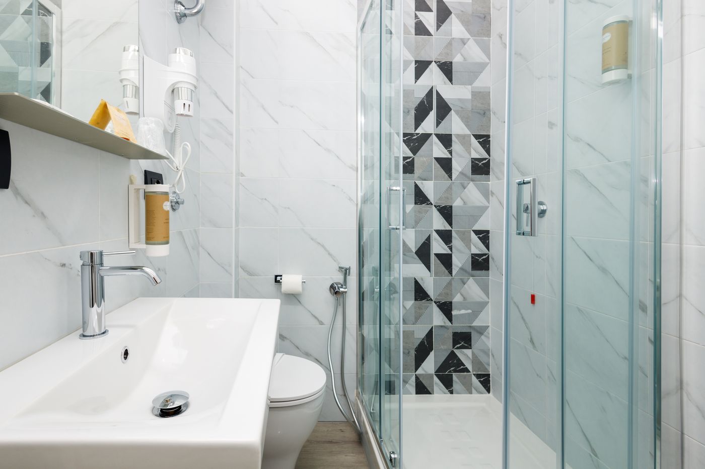 Crossroad-Hotel-Room-29