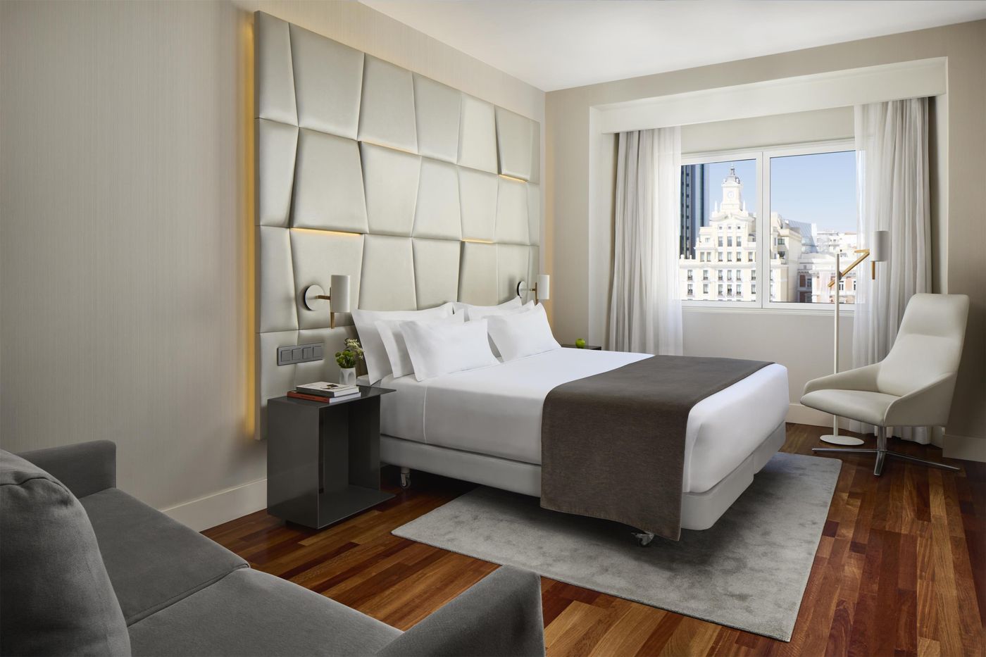 NH-Collection-Madrid-Colon-Room-10