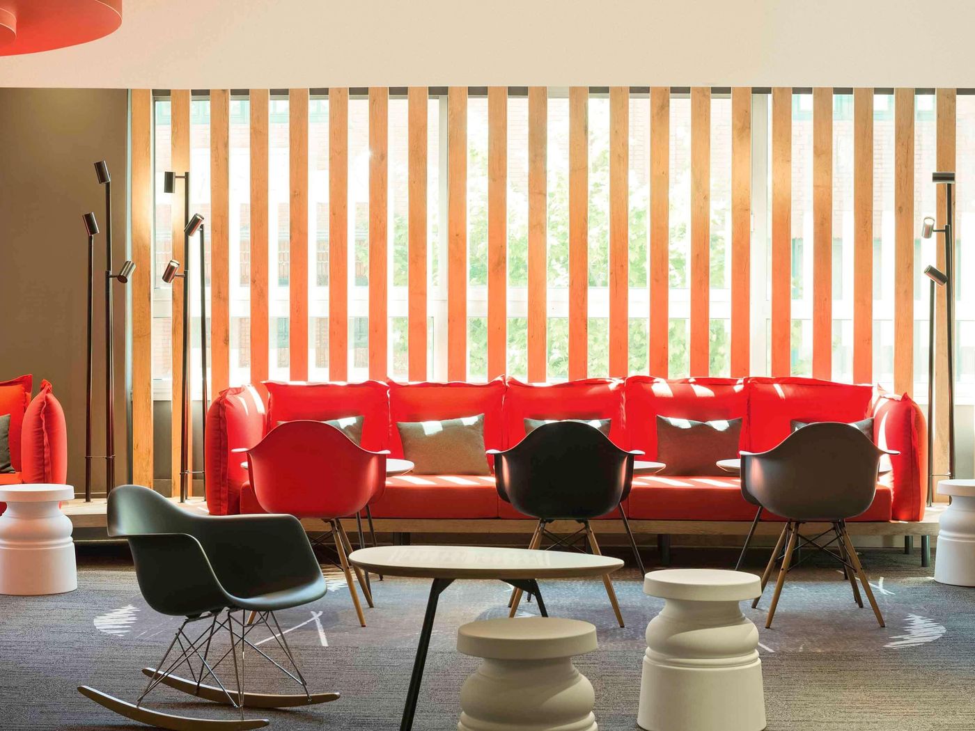 ibis-Nice-Centre-Gare-Bar-50