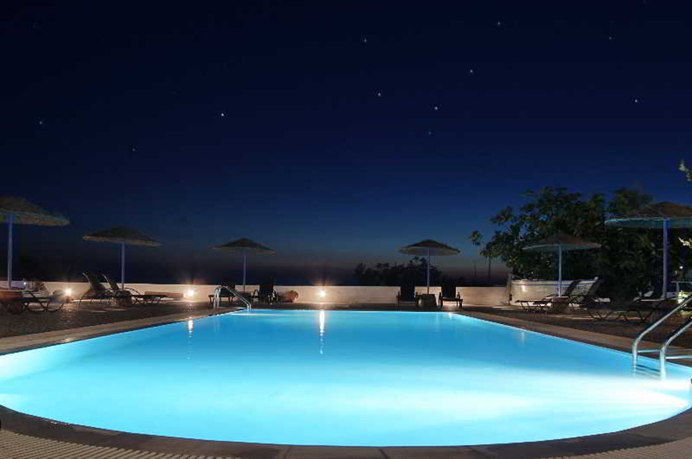 Caldera-Romantica-Pool-6