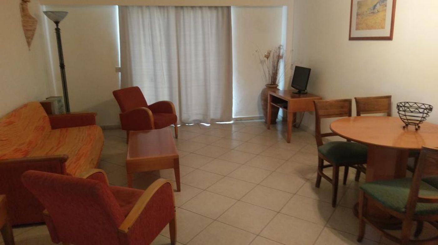 Panareti-Paphos-Resort-Room-26