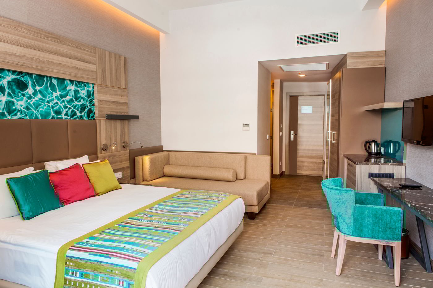 Long-Beach-Harmony-Room-22