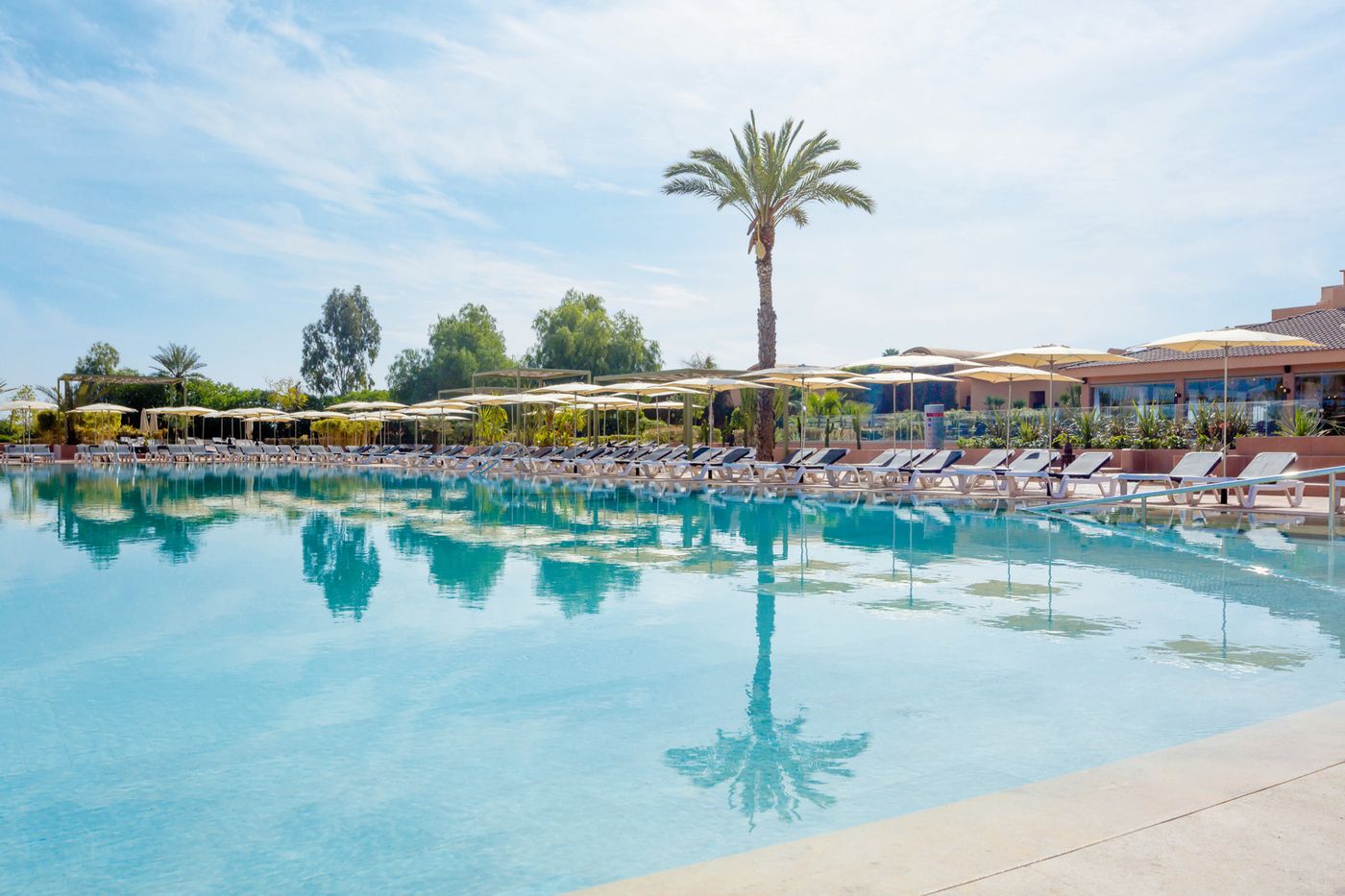 Hotel-Riu-Tikida-Palmeraie---All-Inclusive-Pool-8