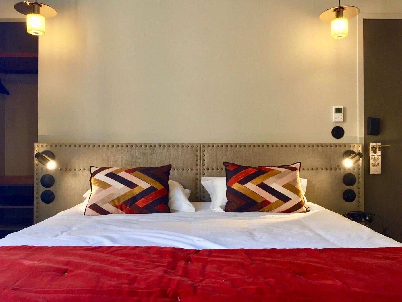 Hôtel De L'Abbaye - France - Lyon - Room - 1