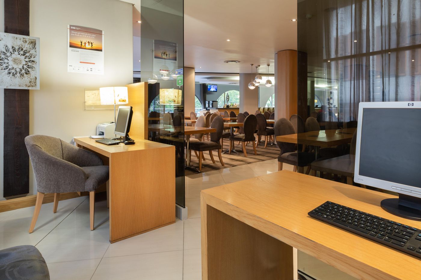 Holiday-Inn-Express-Cape-Town-City-Centre-Conferences-13