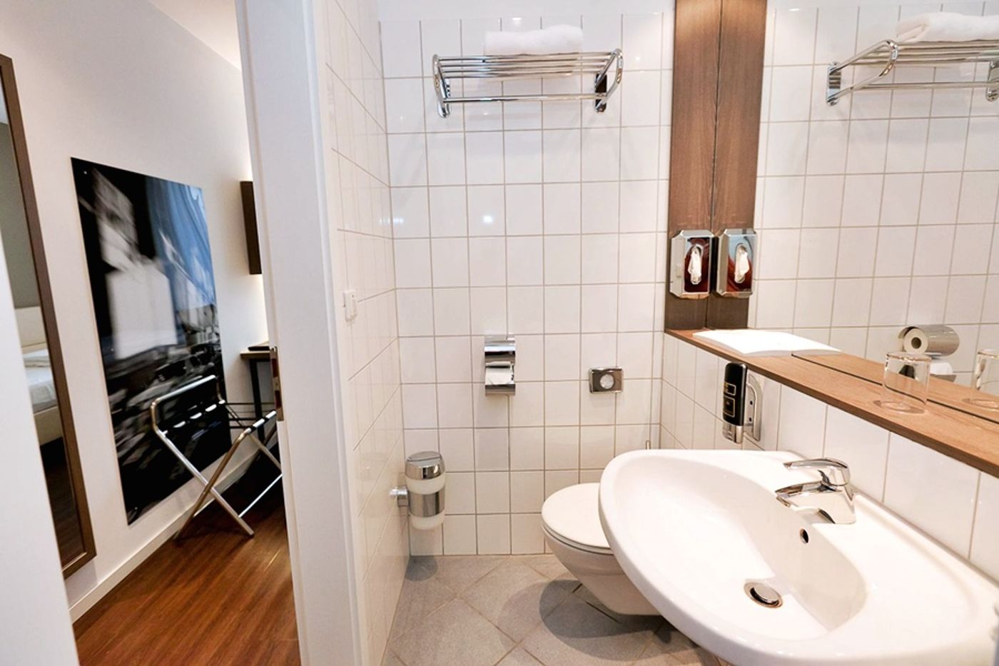 Manhattan Hotel - Germany - FRANKFURT AM MAIN - Room - 9