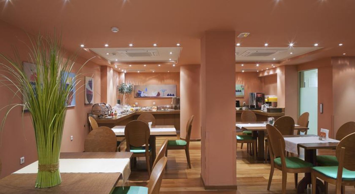 Athens Center Square