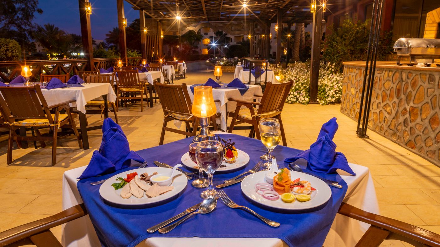 Elphistone-Resort-Restaurant-34