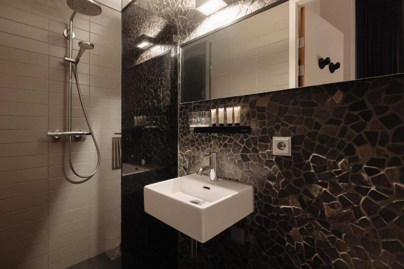 Hotel-V-Frederiksplein-Room-34