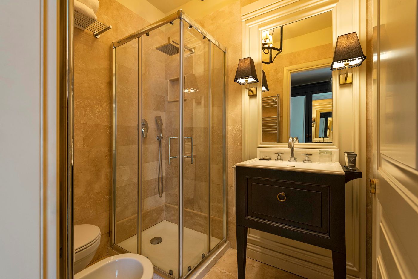 Profumo-Maison-Colosseo-Room-26