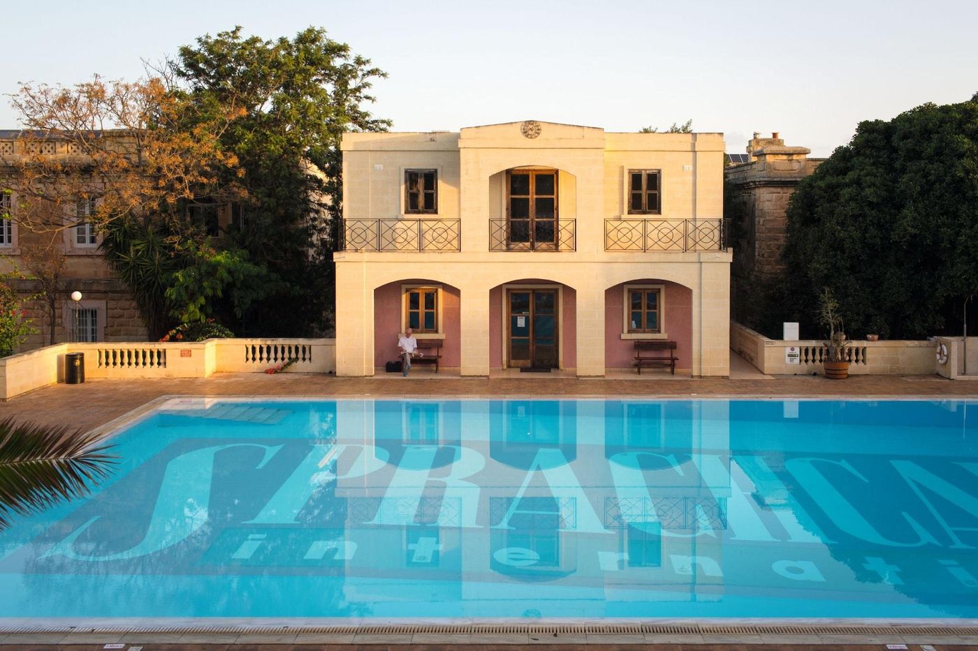 Sprachcaffe-International-Aparthotel-Pembroke-Sports-and-Entertainment-20