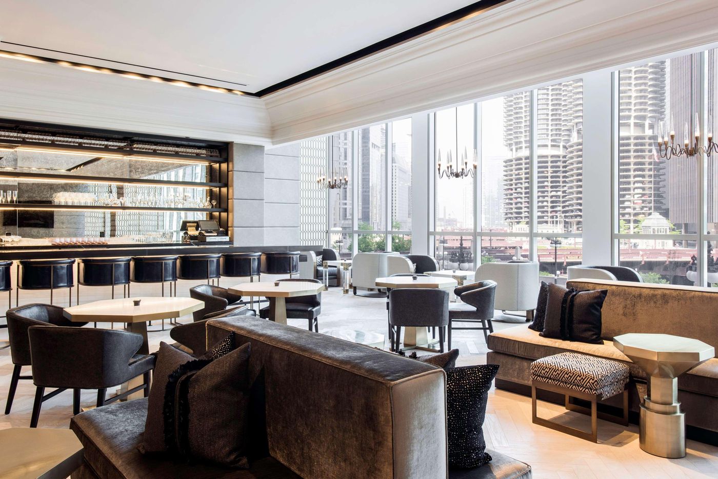 LondonHouse Chicago, Curio Collection by Hilton - United States - CHICAGO - Bar - 8