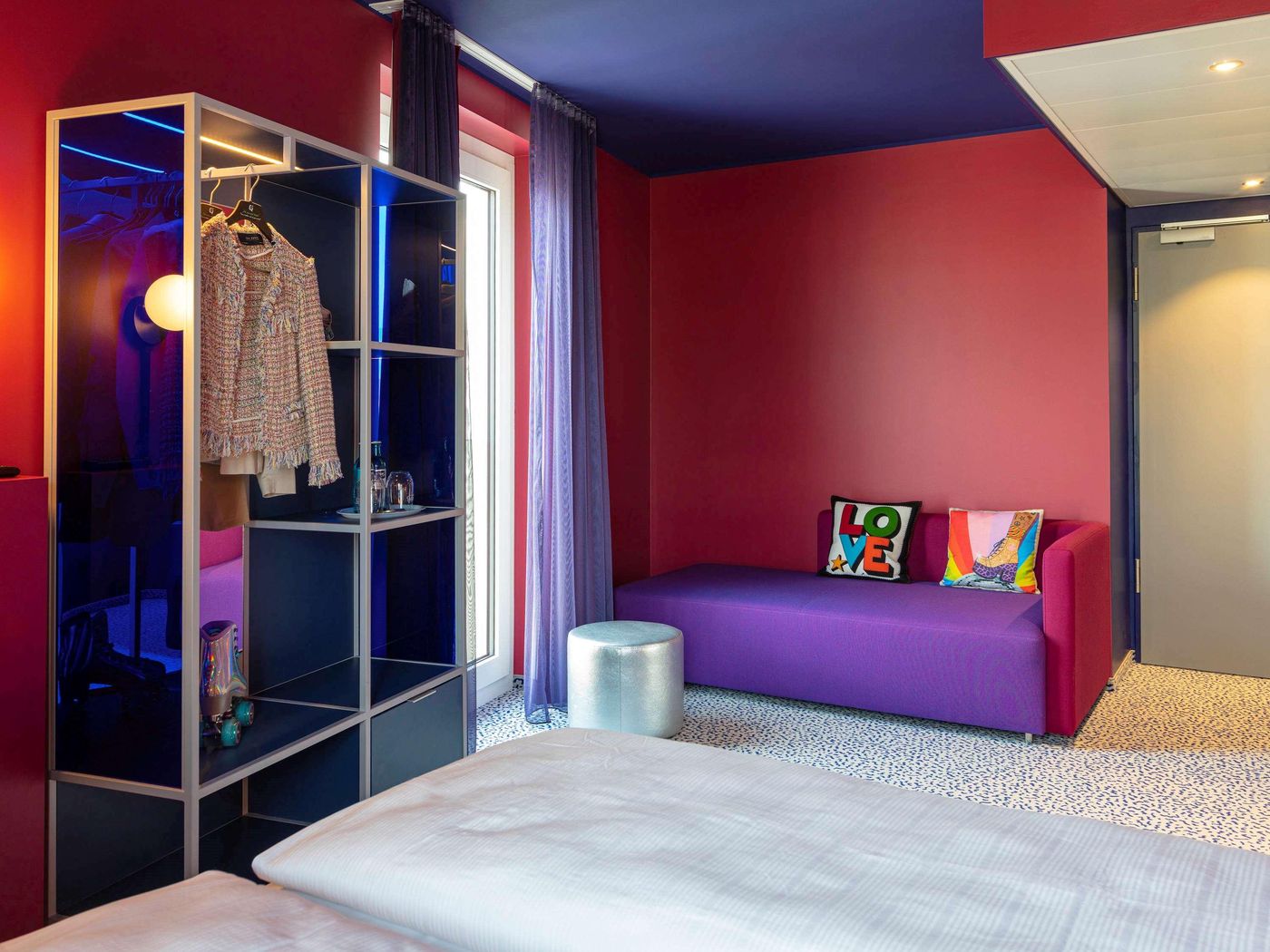 ibis-Styles-Muenchen-Perlach-Room-10