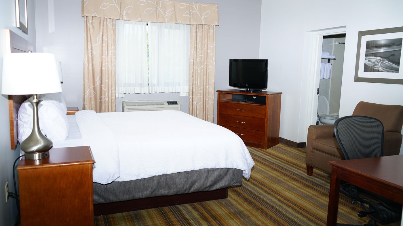 Holiday Inn Express Philadelphia Airport-United States-ESSINGTON -Room-5