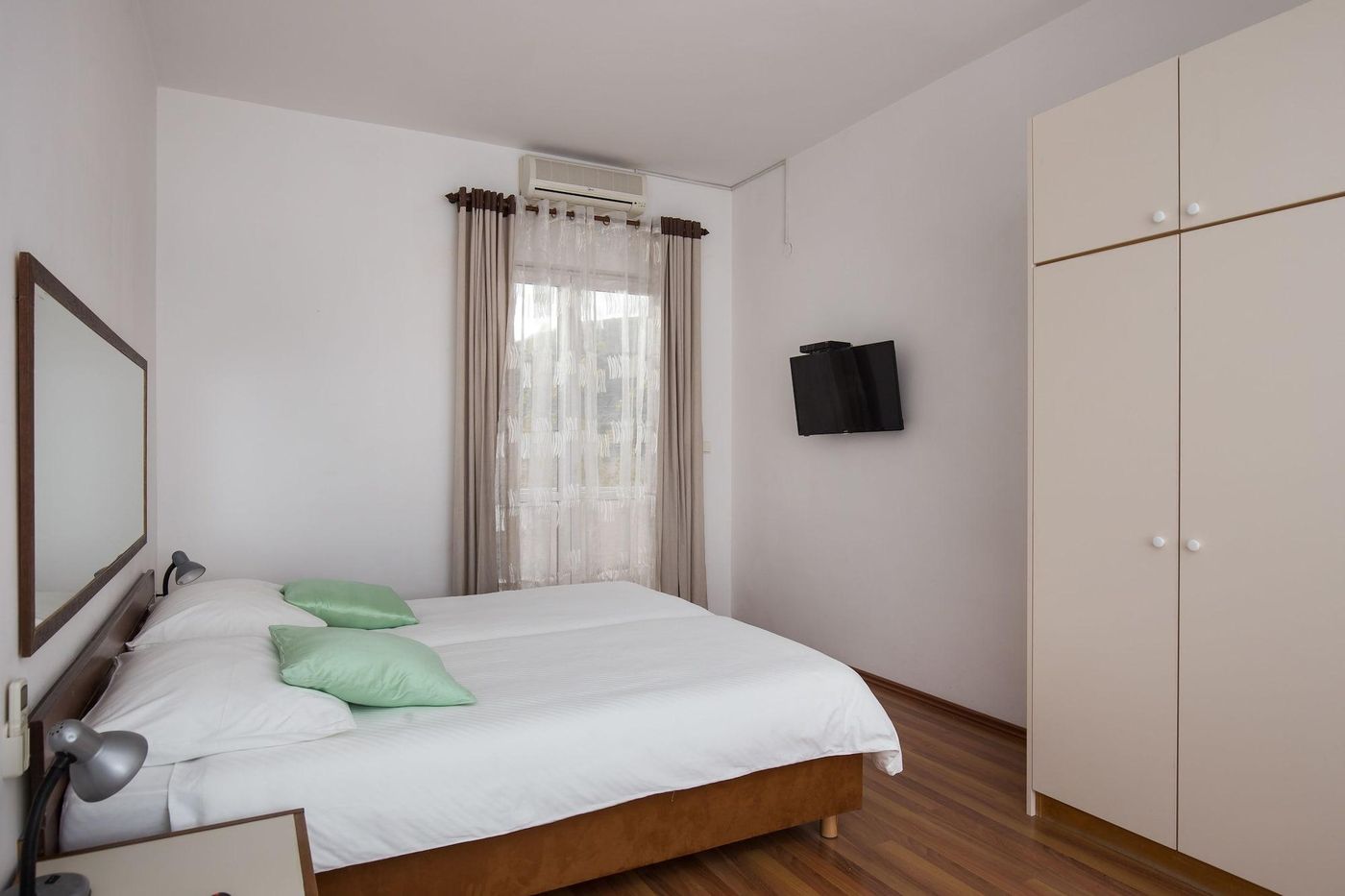 Villa-Konalic-Room-7