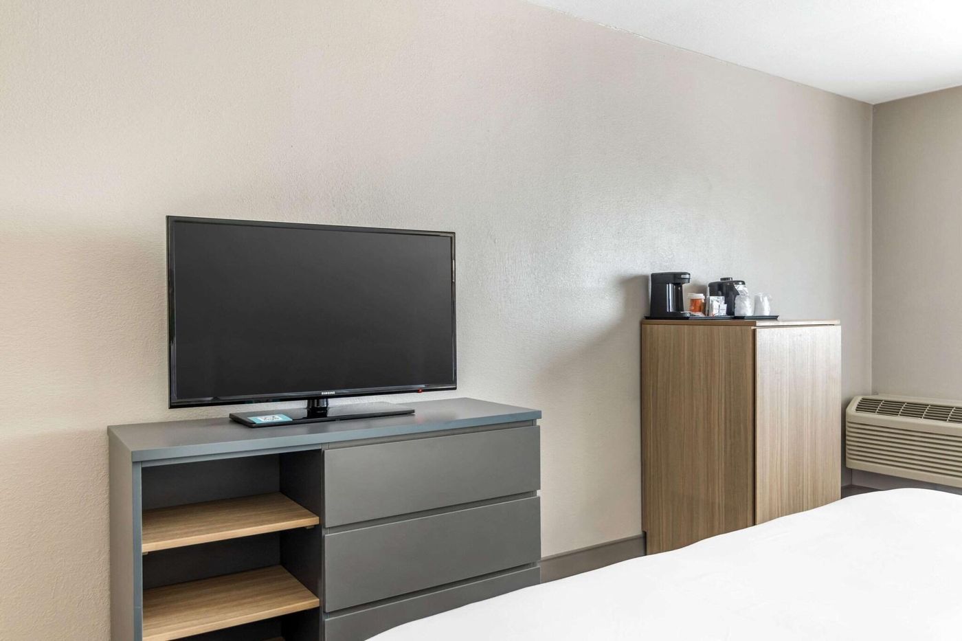 Country Inn & Suites Atlanta Airport South-United States-ATLANTA-Room-9