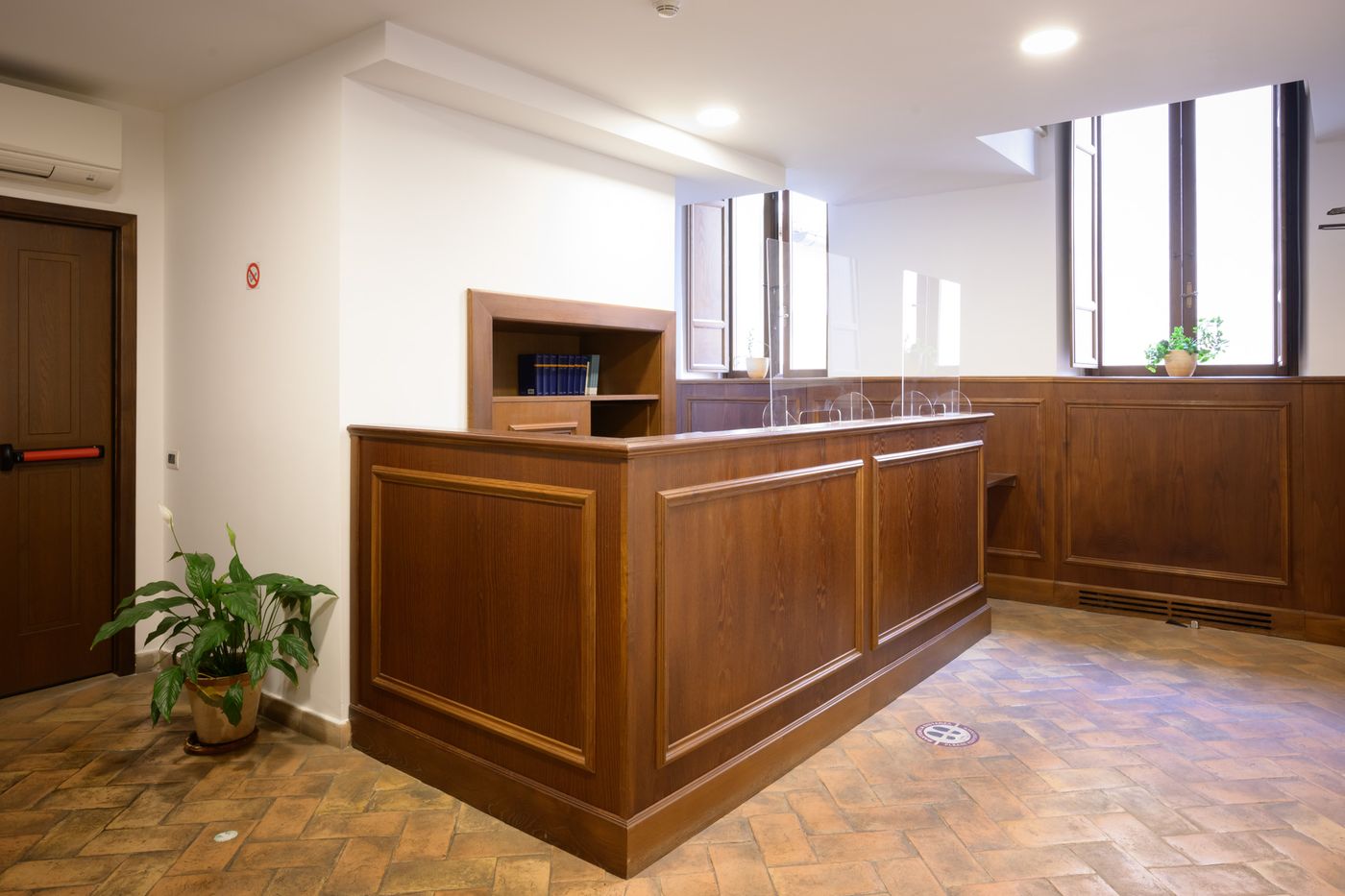 Hotel-Casa-I-Cappuccini-Lobby-4