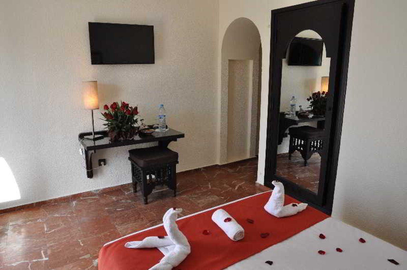 Les-Omayades-Room-12