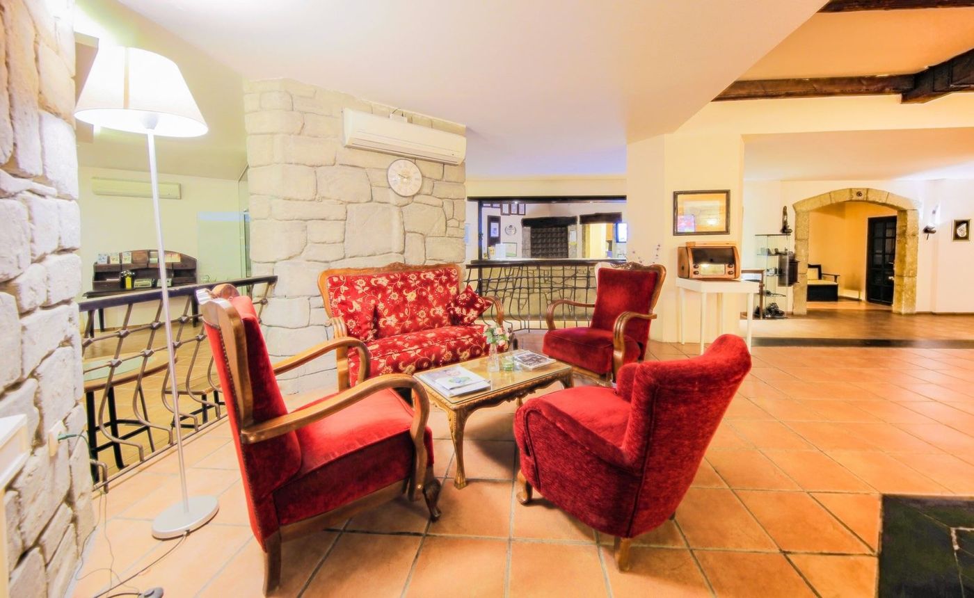 Club-Hotel-Flora-Lobby-23