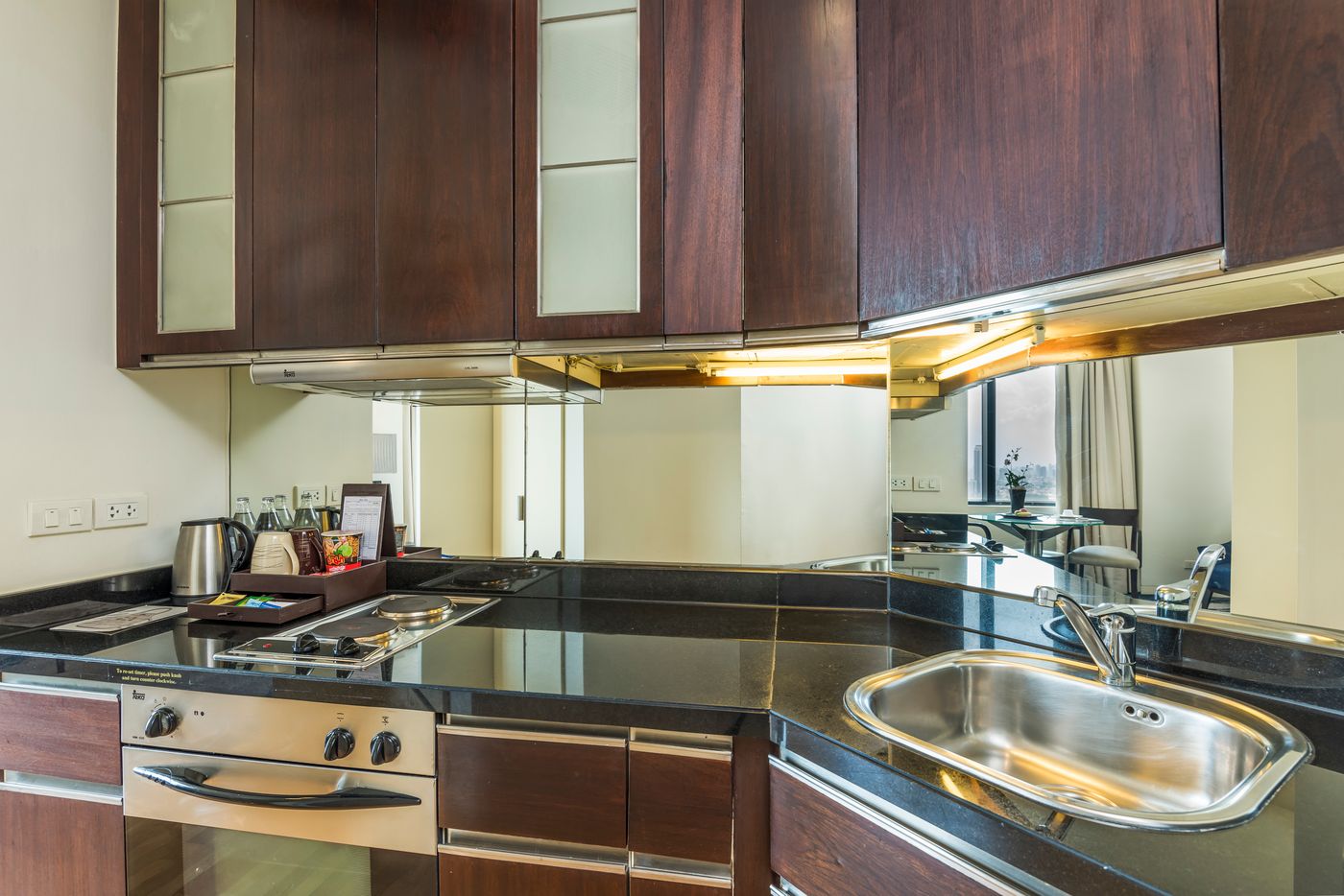 Emporium-Suites-by-Chatrium-Room-13