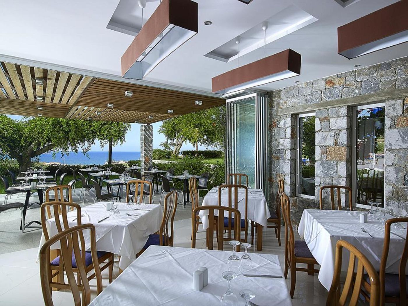 Eleftheria-Hotel-Restaurant-17