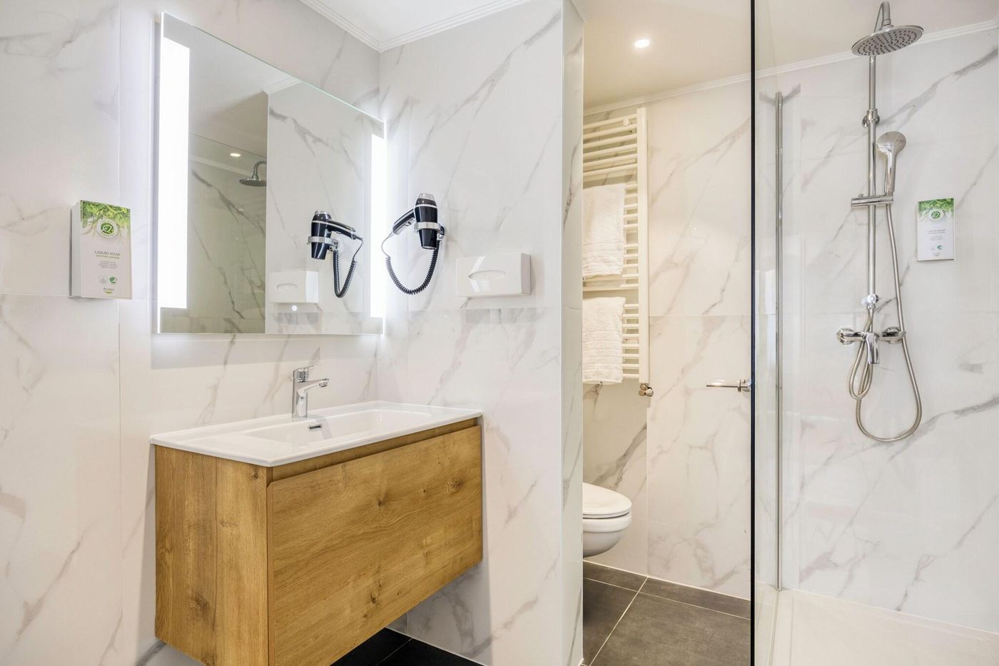 Le-Louise-Hotel-Brussels-Room-23