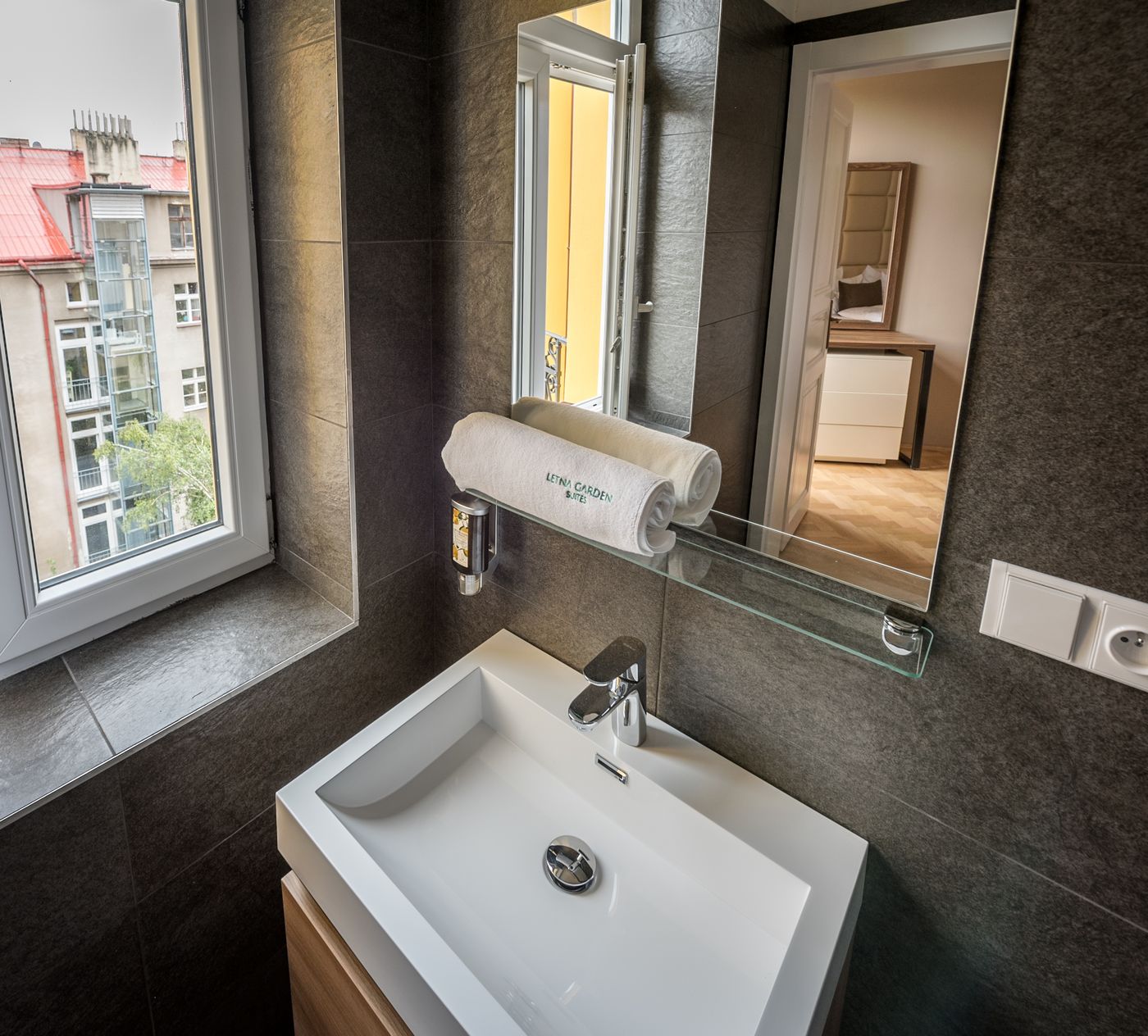 Letna-Garden-Suites-Room-25