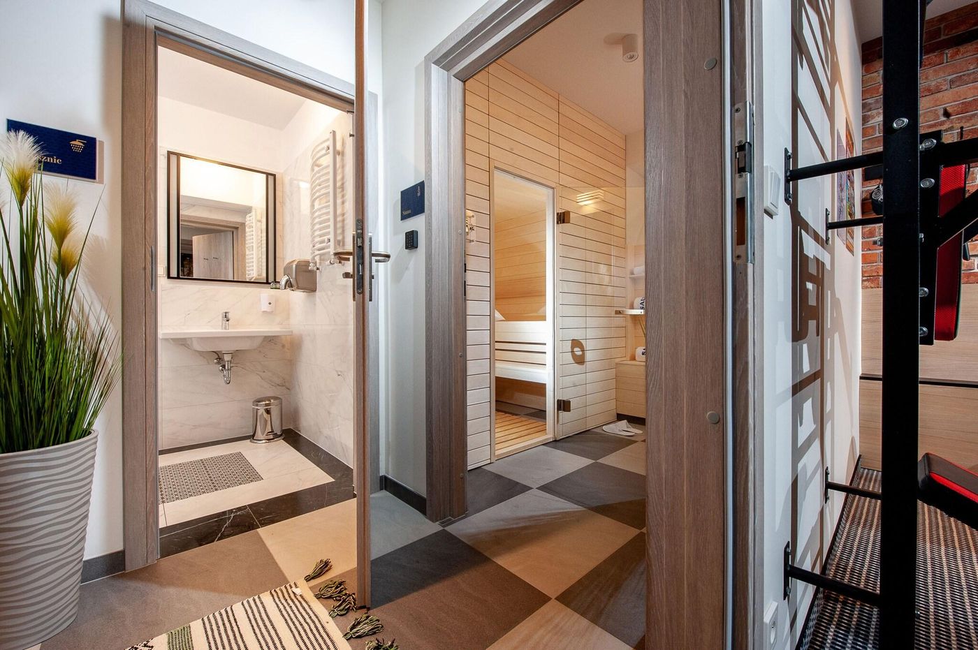 Amber-Design-Residence-Sports-and-Entertainment-44