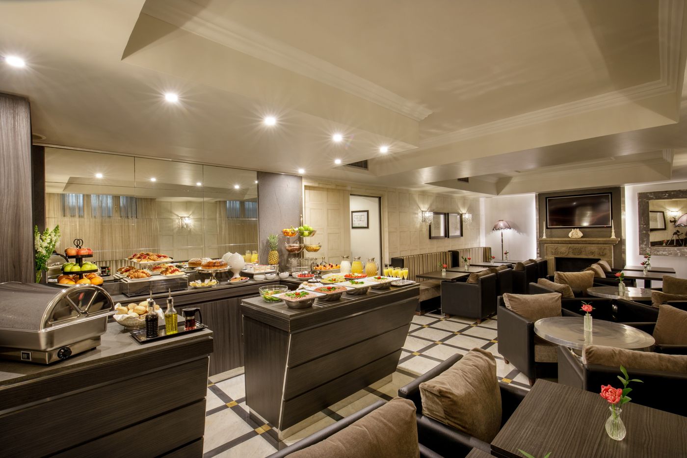 Royal-Court-General-view-5