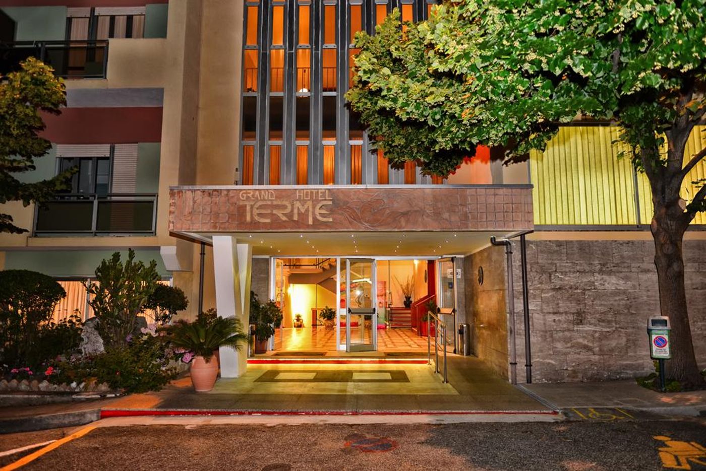 Grand Hotel delle Terme-Italy-ACQUAPPESA -General view-1