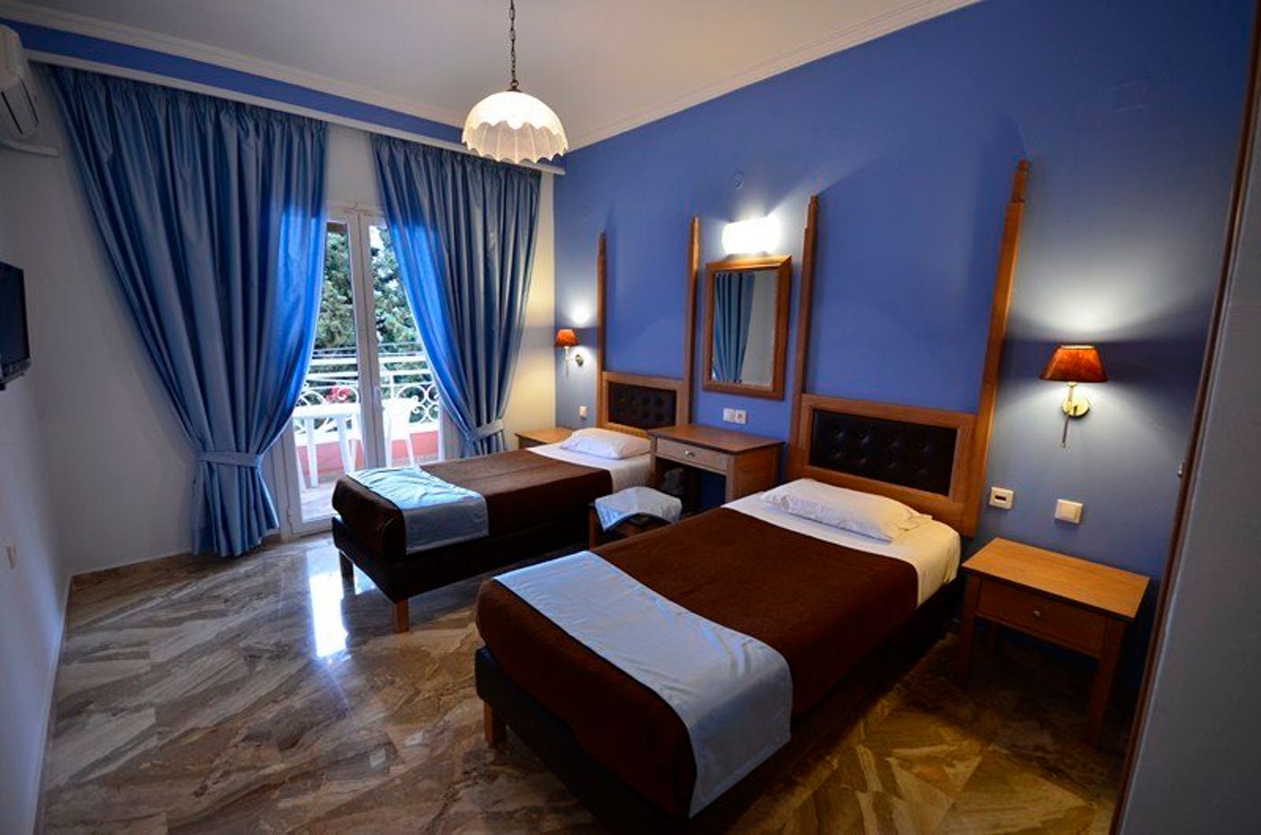 Irene-Apartments-Ag--Gordios-Room-11