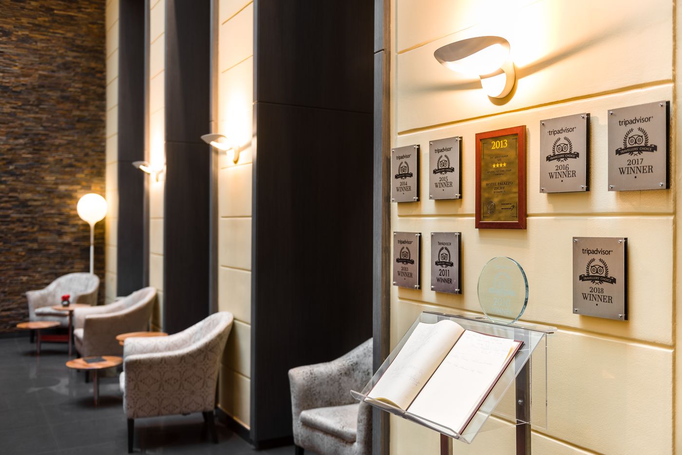 Eurostars-Palazzo-Zichy-Lobby-17