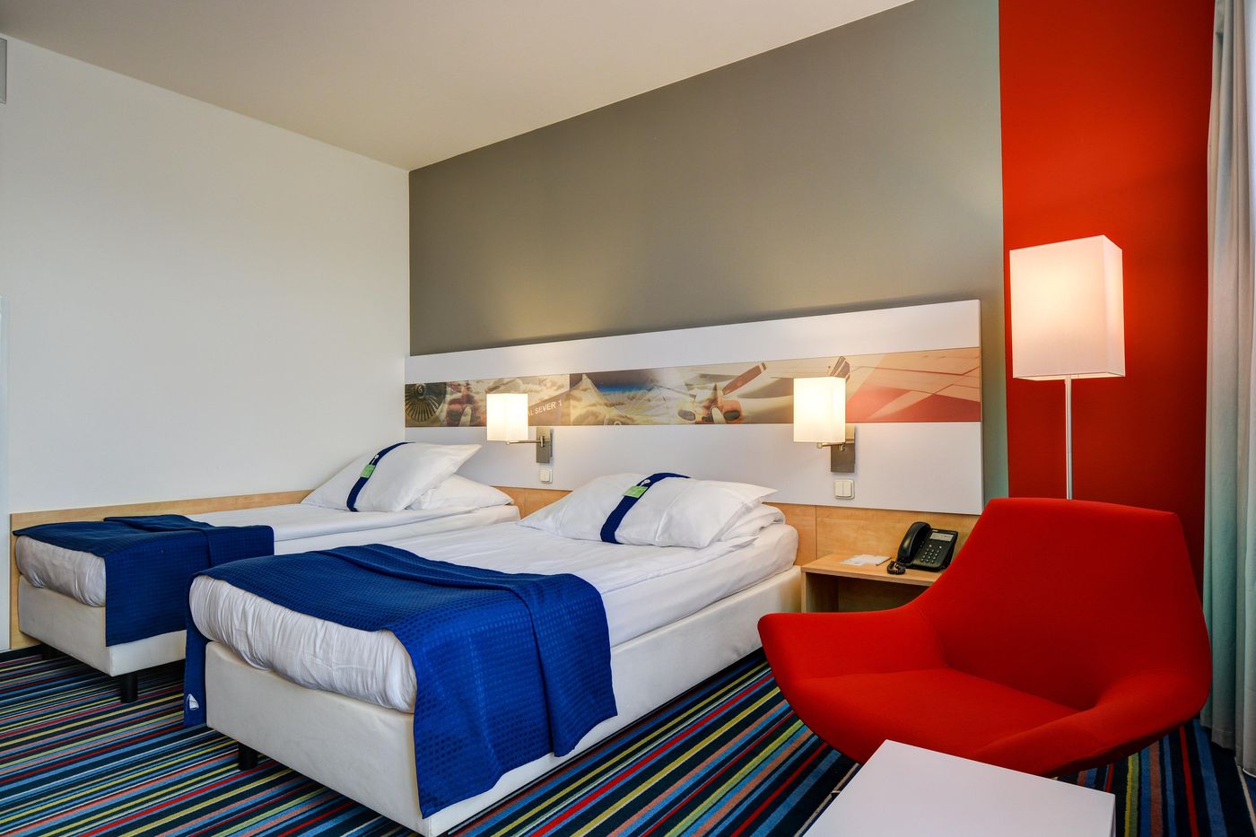 Holiday Inn Prague Airport-Czech Republic-PRAGA 6-Room-4