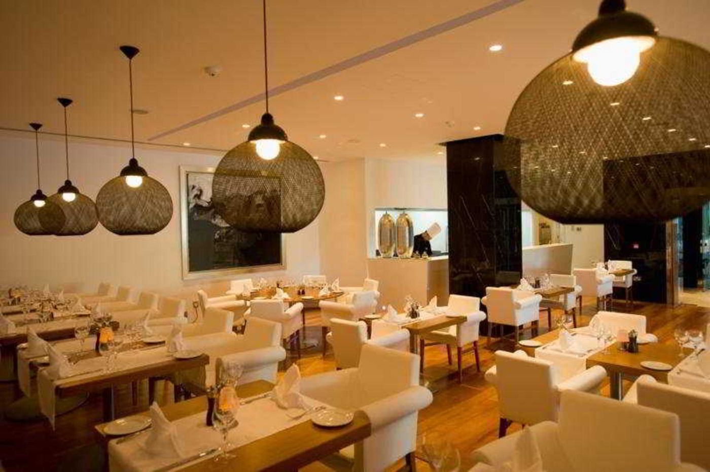 Mediterranean-Beach-Restaurant-37