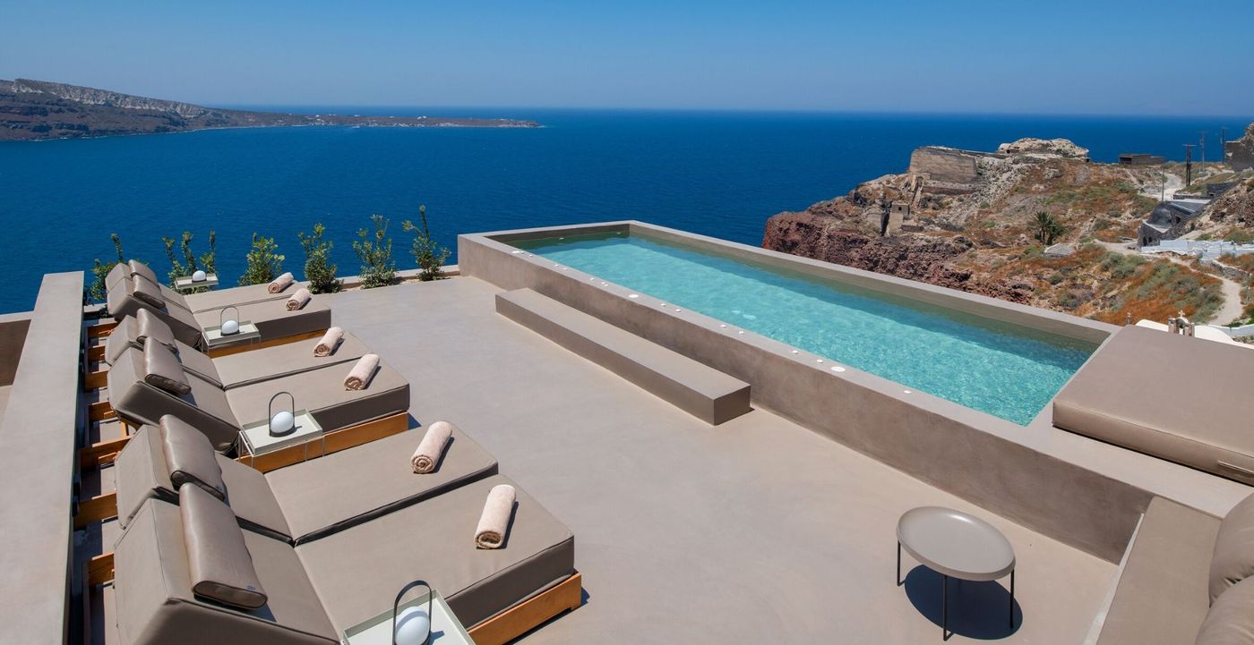 Old-Castle-Oia-Pool-54
