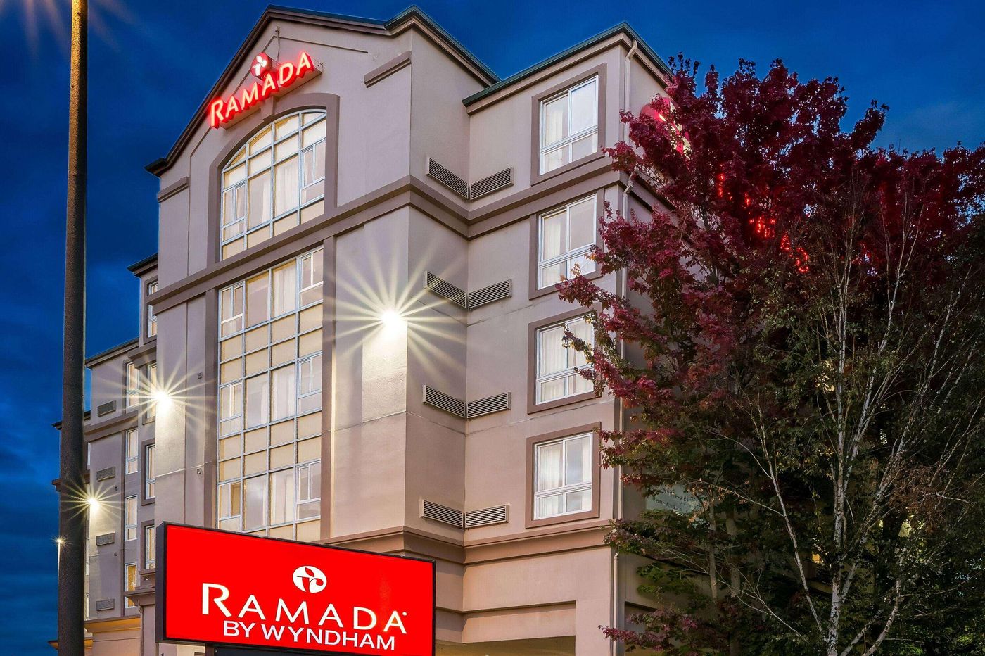 Ramada by Wyndham SeaTac Airport-United States-SEATAC-General view-3