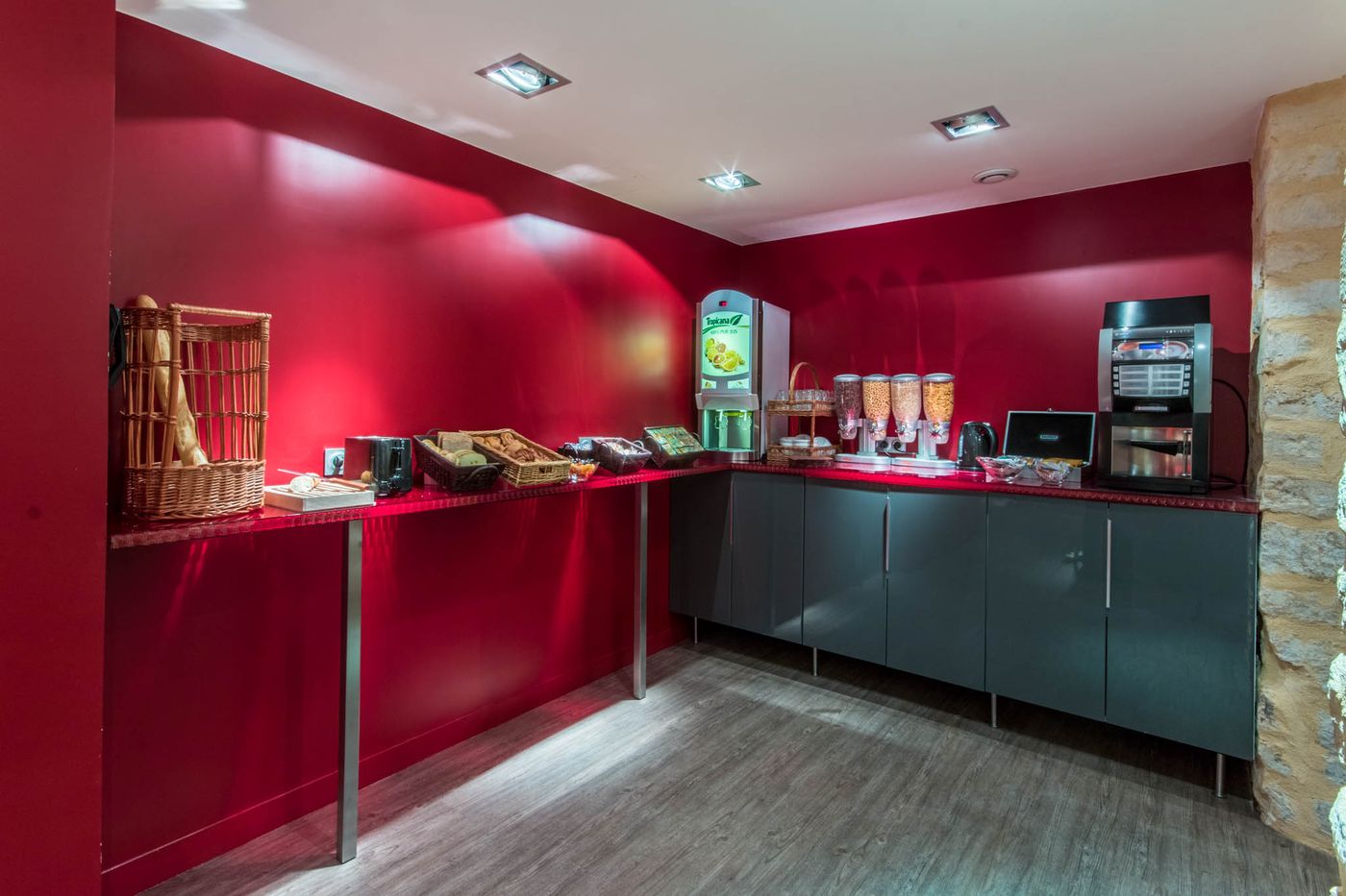 Moulin-Plaza-Restaurant-20