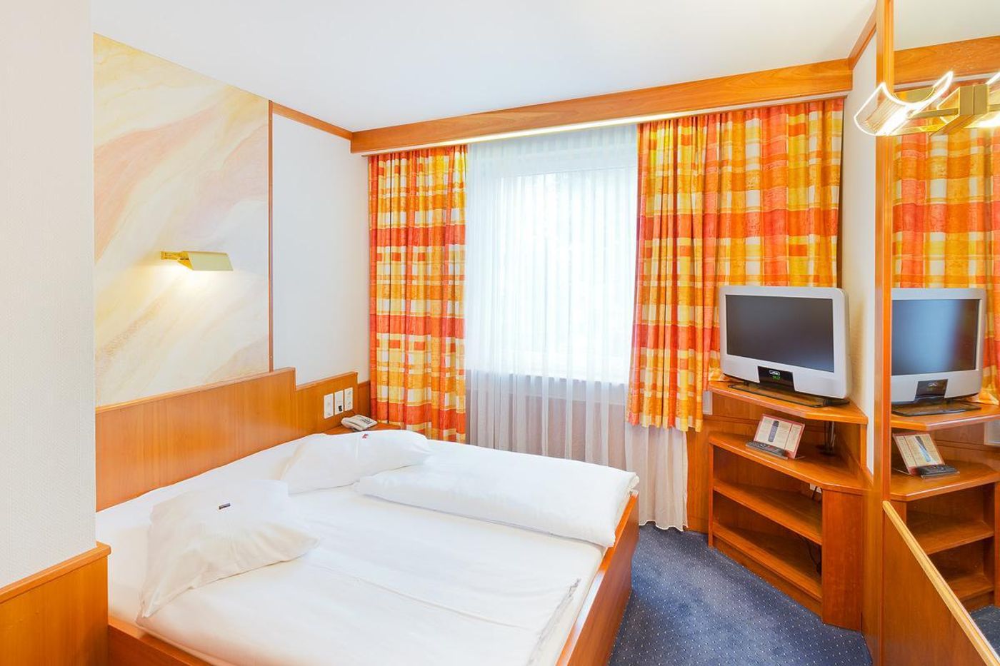 Vienna Sporthotel - Austria - Vienna - Room - 5