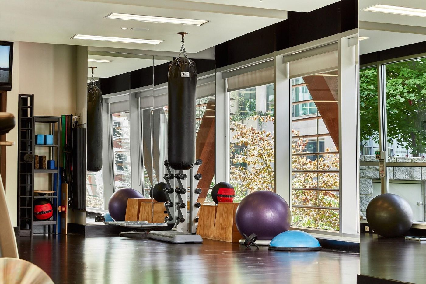 Loden-Sports-and-Entertainment-42