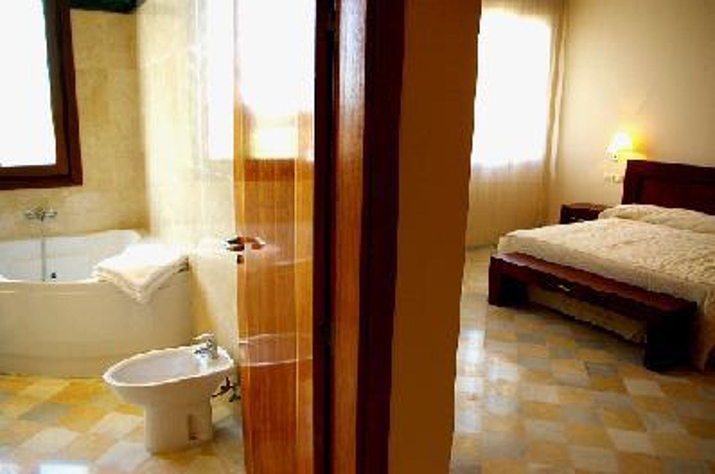 Turisticos Lux Sevilla Palacio Apartments