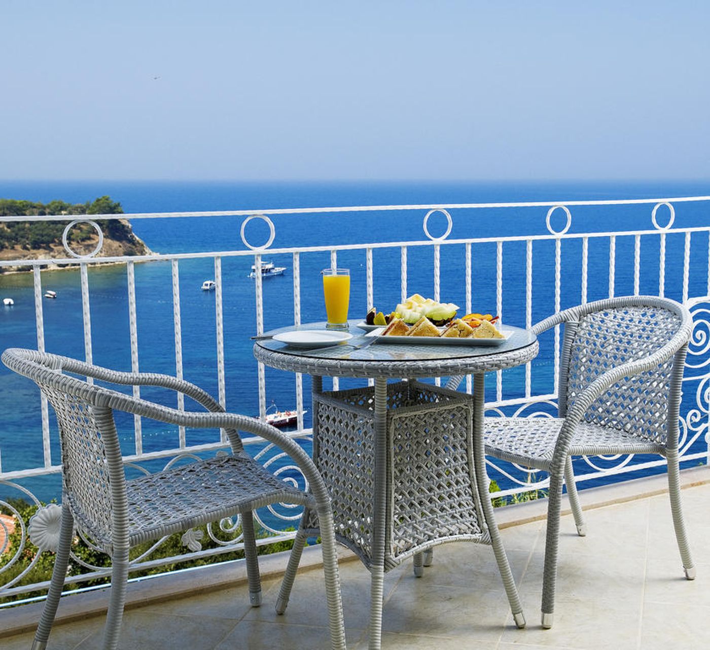 La-Vista-Boutique-Hotel---Spa-Terrace-19