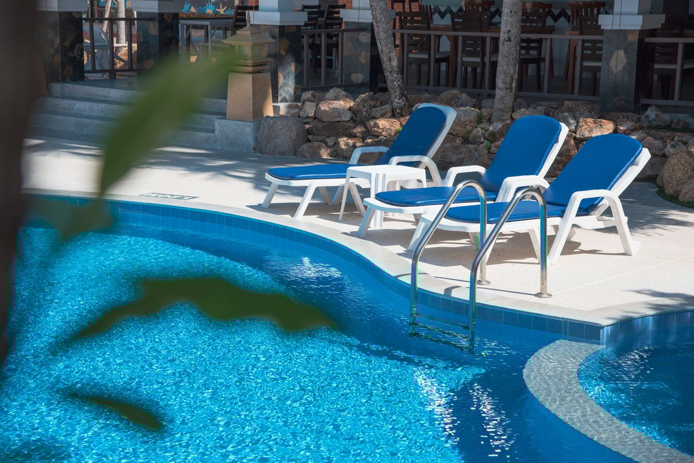 Samui-Natien-Beach-Resort-Pool-14