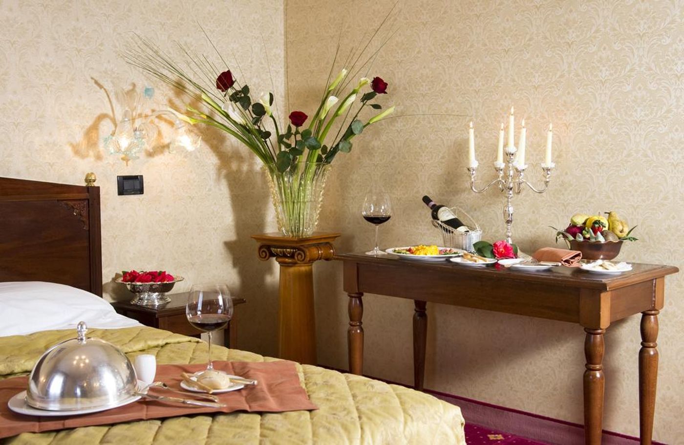 Carlton-on-the-Grand-Canal-Room-24