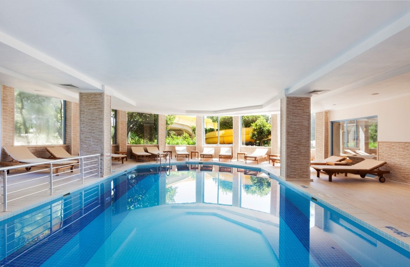 MHoliday Hotels Stone Palace