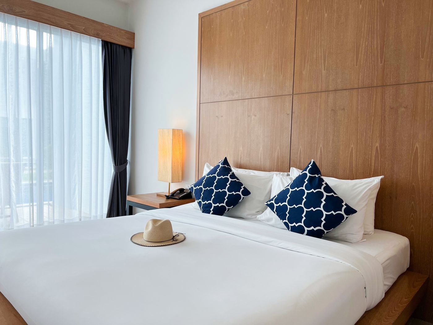 BLU-PINE-Villa---Pool-Access-Room-36