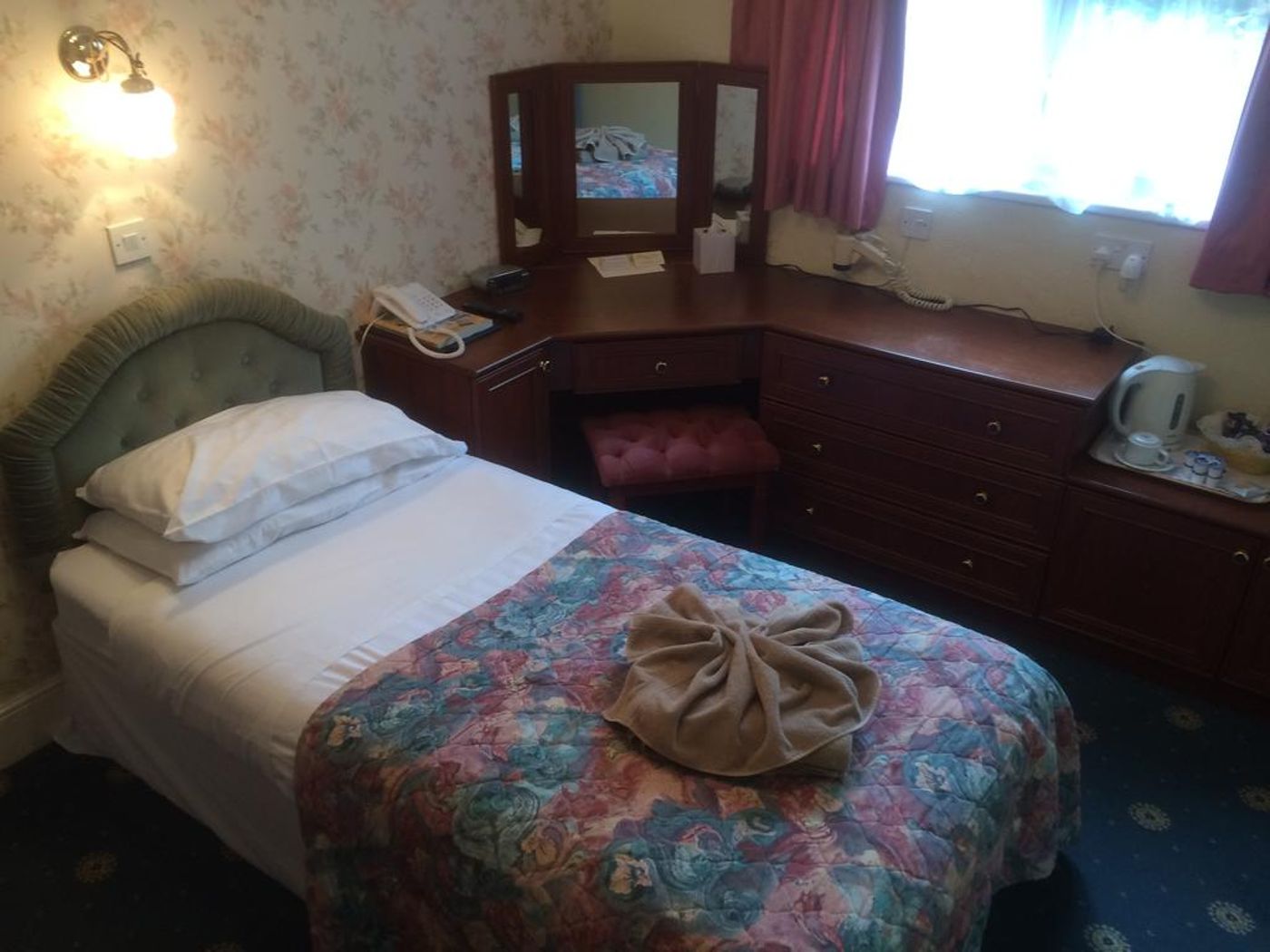 Grange-Lodge-Room-10