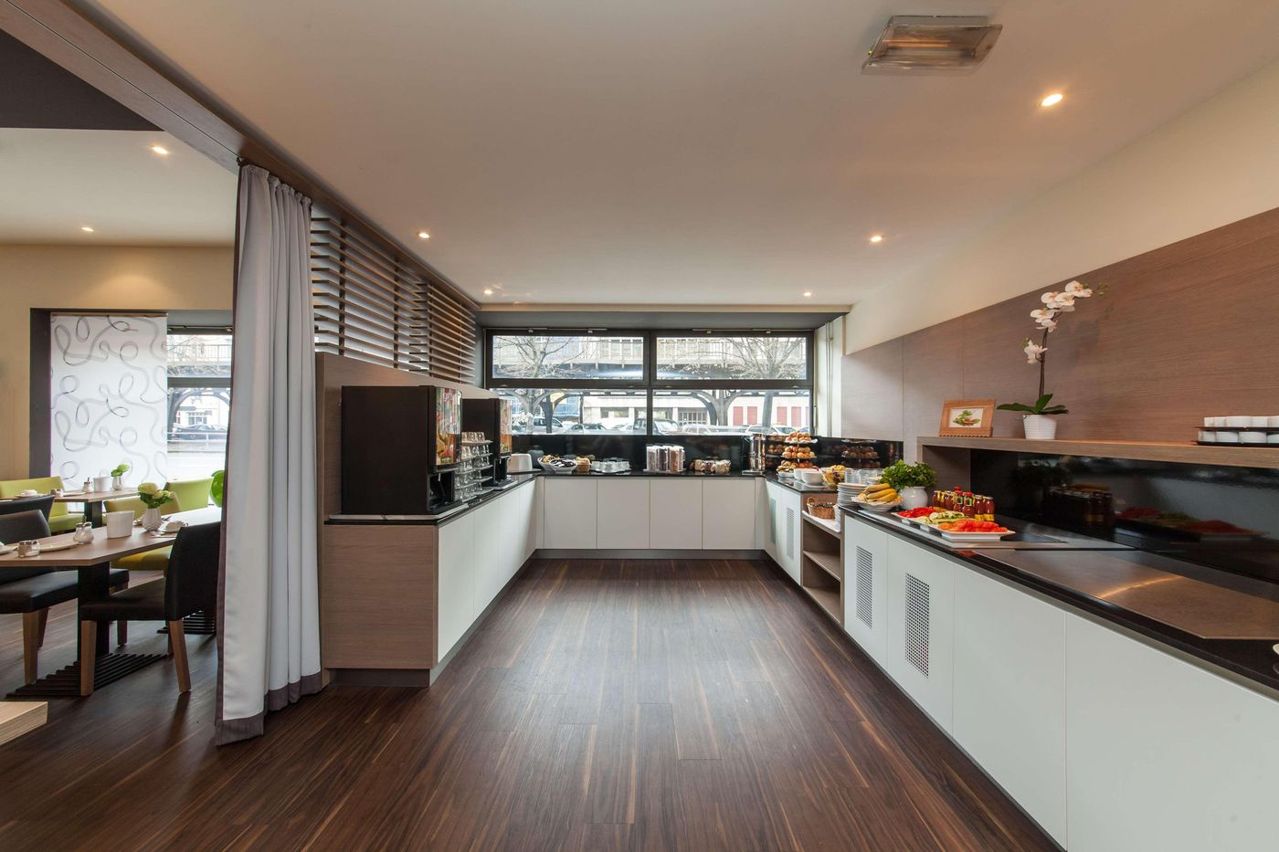 Hotel-Aldea-Berlin-Centrum-Restaurant-15